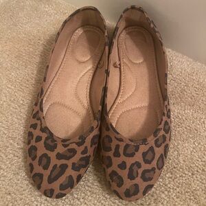 Old Navy Leopard Print Flats Size 7.5